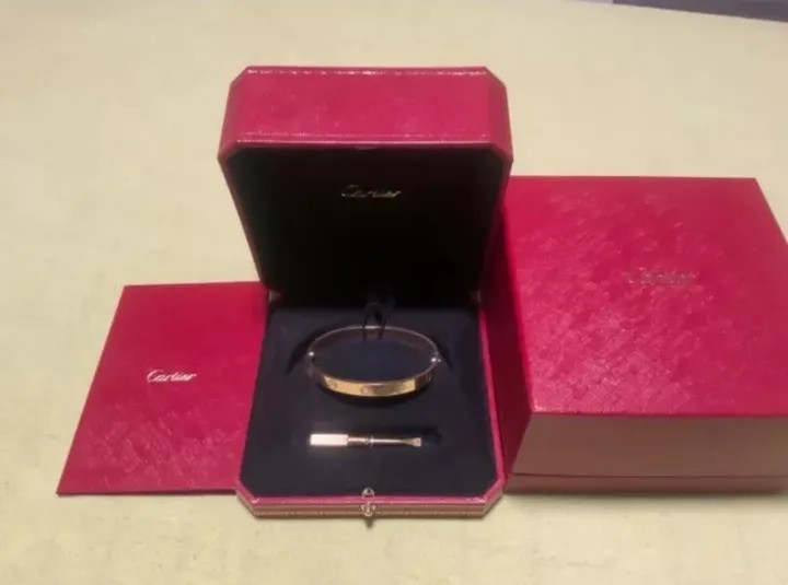 Cartier Love Bracelet – Taille 18, or jaune 18 carats, collection Love (2020)