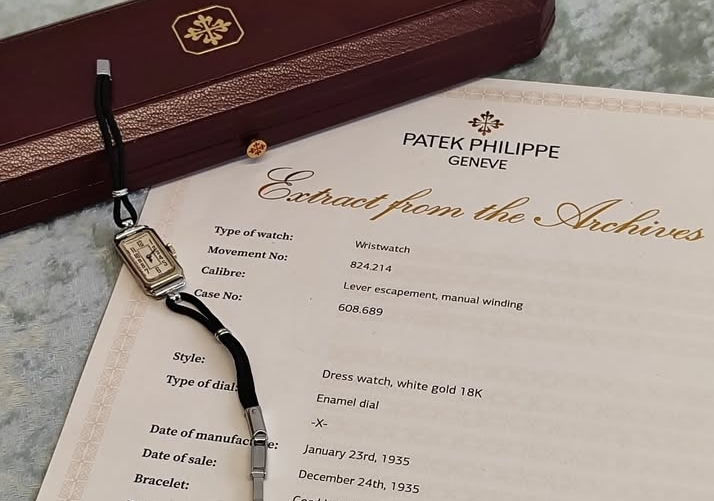 Patek Philippe 1935 Femme – Montre-bracelet en Or Blanc 18 carats avec Boîte et Papiers